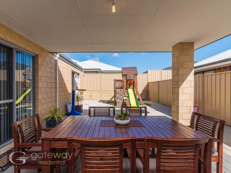 25 Cousins Street, Hammond Park WA 6164