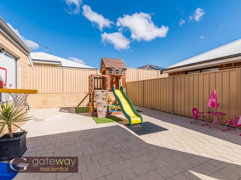 25 Cousins Street, Hammond Park WA 6164