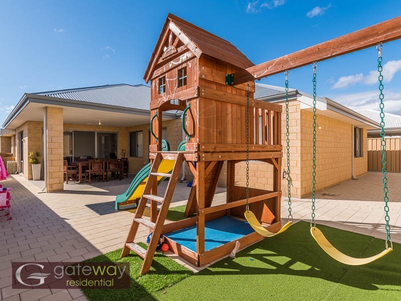 25 Cousins Street, Hammond Park WA 6164