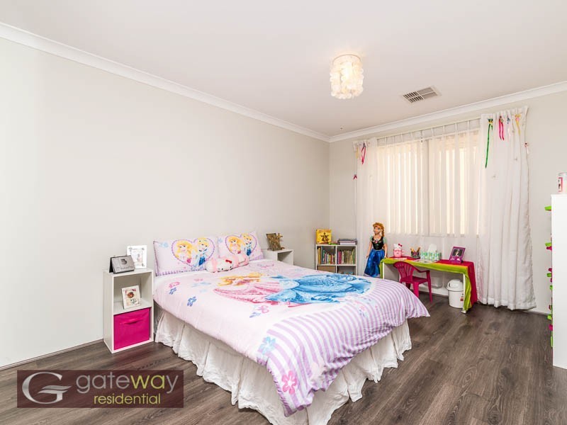 25 Cousins Street, Hammond Park WA 6164