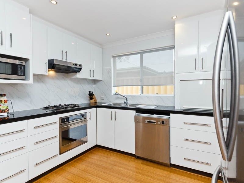 55 Aurora Drive, Atwell WA 6164