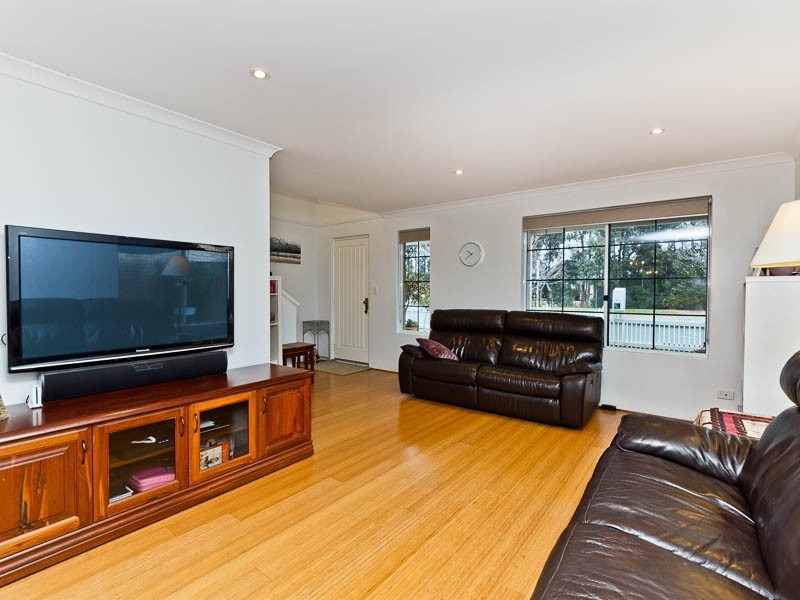 55 Aurora Drive, Atwell WA 6164