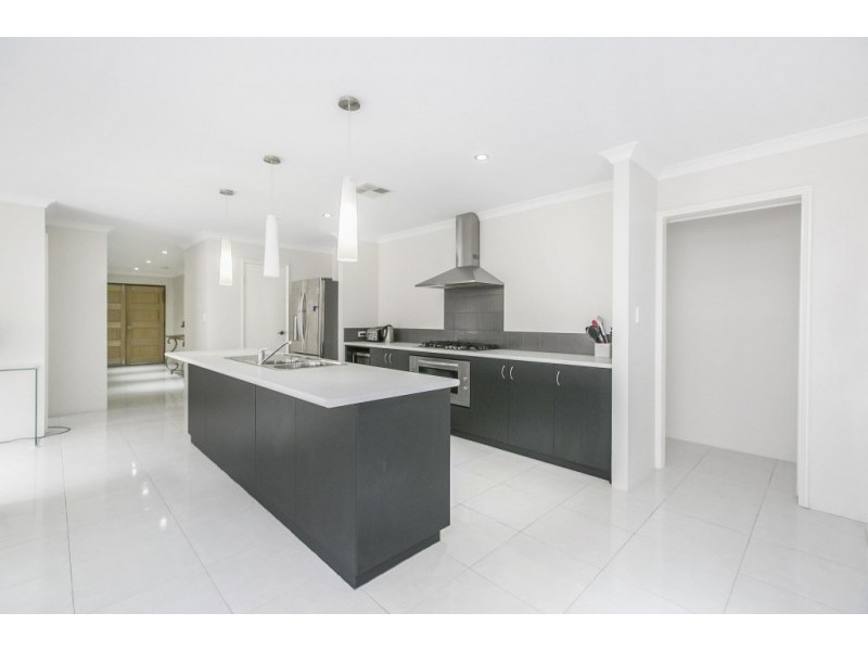 9 Aleppo Street, Aubin Grove WA 6164