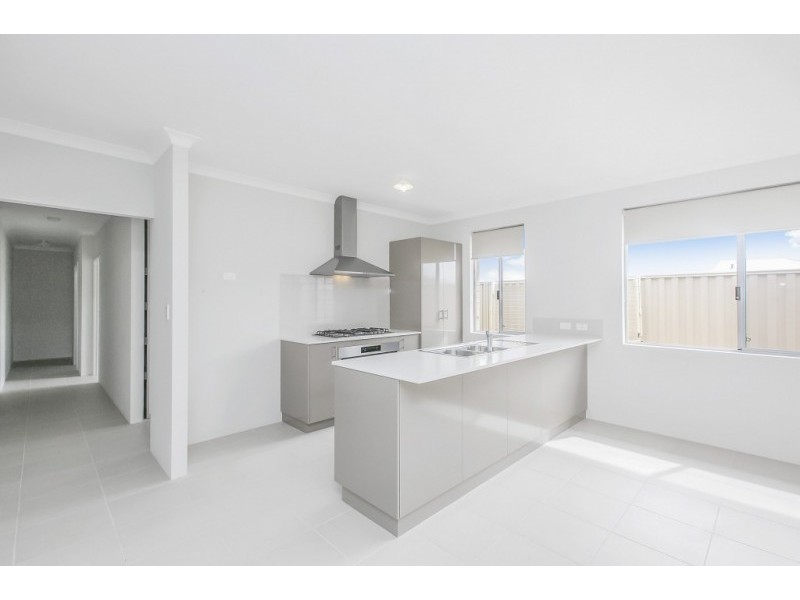 41A Lavinia Crecent, Secret Harbour WA 6173