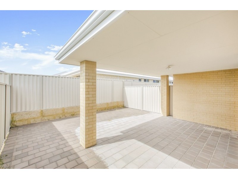 41A Lavinia Crecent, Secret Harbour WA 6173