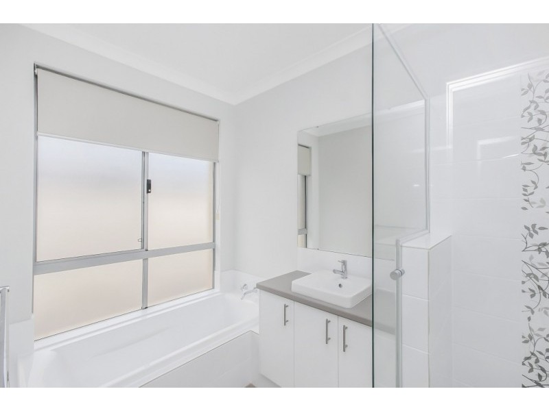 41B Lavinia Crescent, Secret Harbour WA 6173