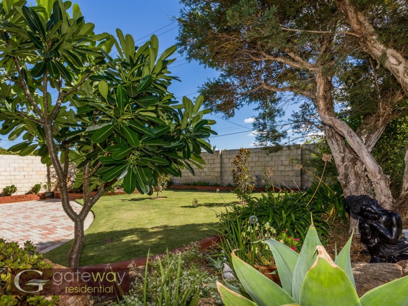 104 Elderberry Drive, South Lake WA 6164