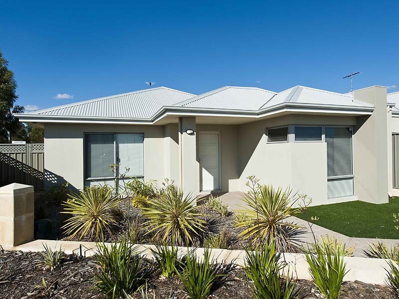 77 Lambeth Circle, Wellard WA 6170