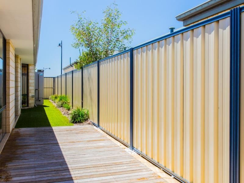 12 Vermillion Way, Success WA 6164