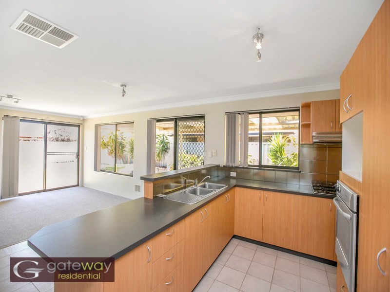 21 La Estrada Way, Port Kennedy WA 6172