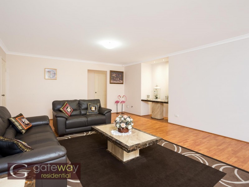 4 Cotswold Parade, Aubin Grove WA 6164