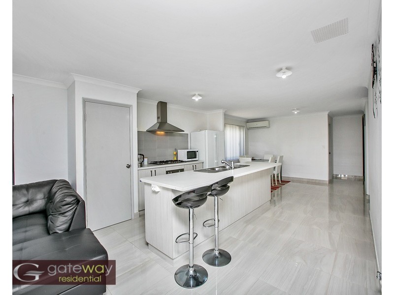 196 Honeywood Avenue, Wandi WA 6167