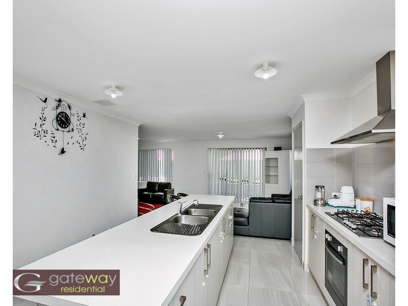 196 Honeywood Avenue, Wandi WA 6167