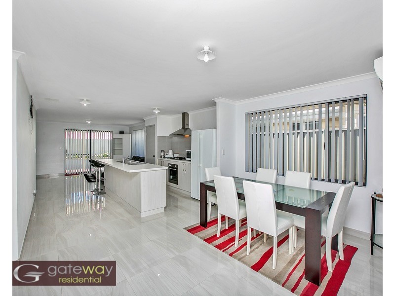 196 Honeywood Avenue, Wandi WA 6167