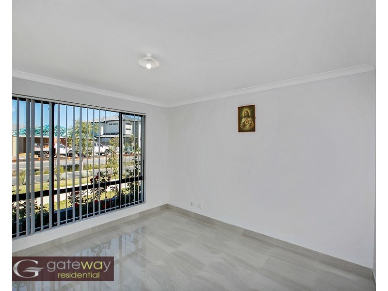 196 Honeywood Avenue, Wandi WA 6167