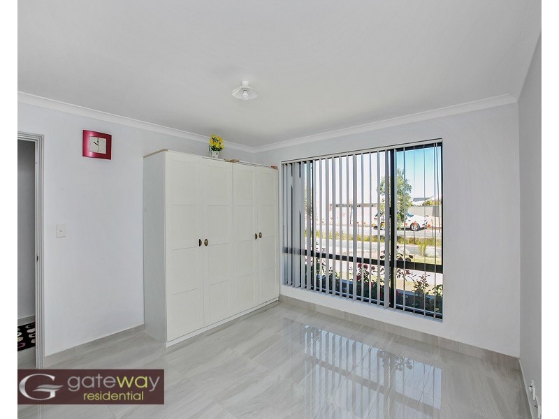 196 Honeywood Avenue, Wandi WA 6167