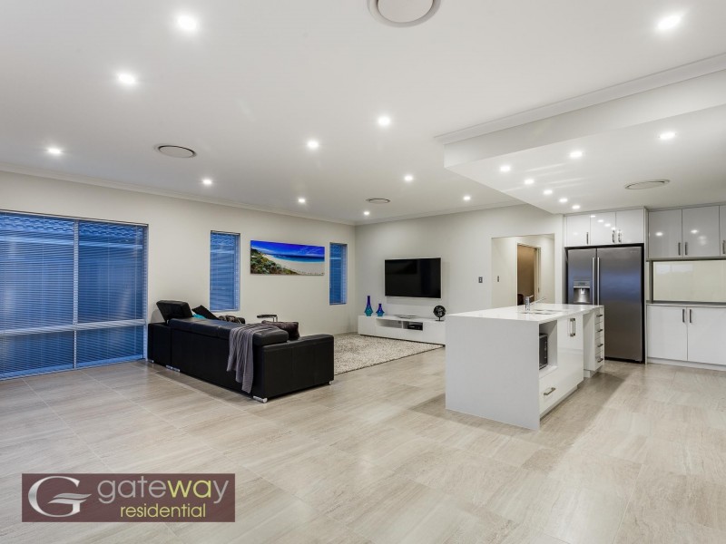 10 Howe Street, Beeliar WA 6164