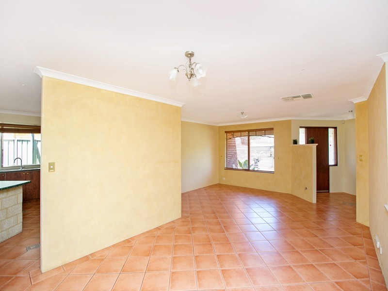 6 Connolly Mews, Atwell WA 6164