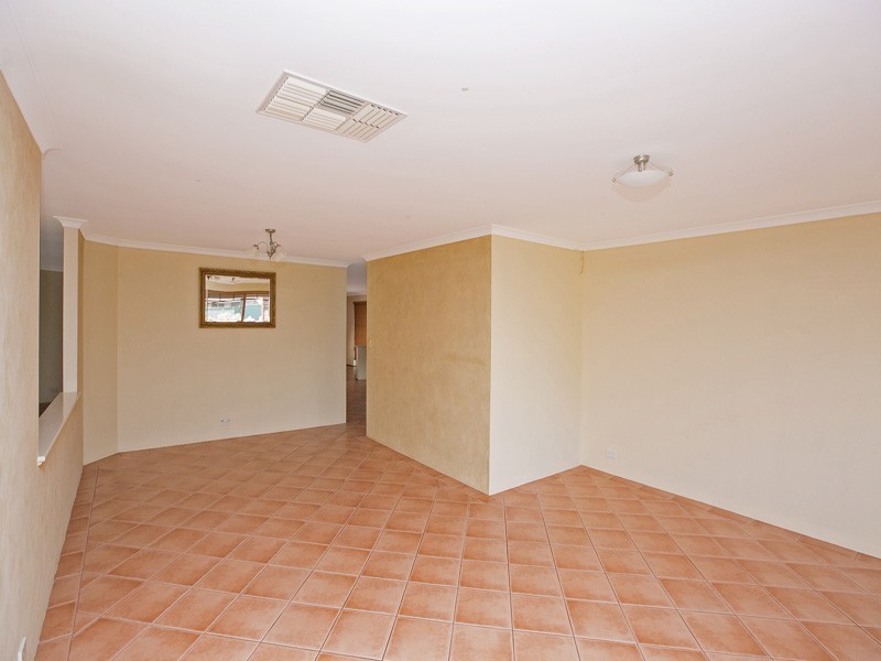 6 Connolly Mews, Atwell WA 6164