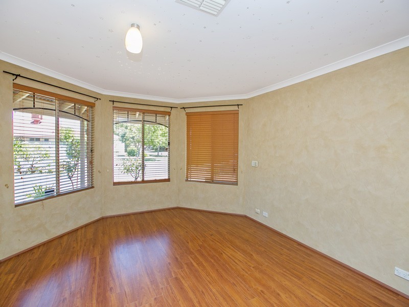 6 Connolly Mews, Atwell WA 6164