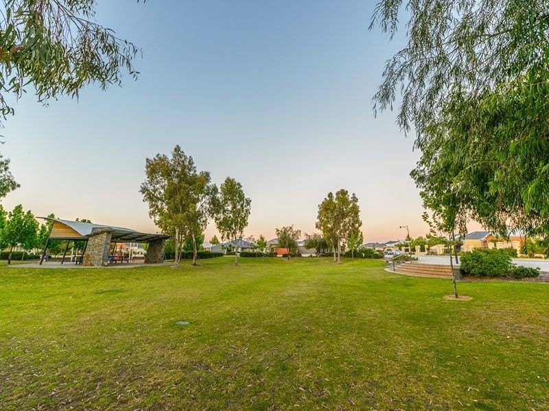 6 Balboa, Aubin Grove WA 6164