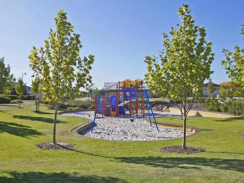 6 Balboa, Aubin Grove WA 6164