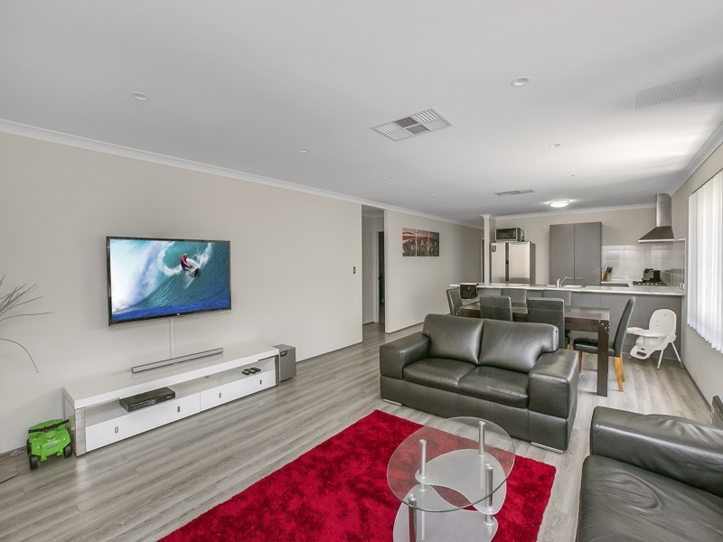 36 Litchfield Circle, Wandi WA 6167