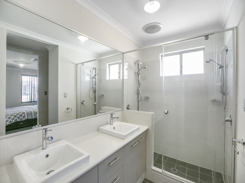 36 Litchfield Circle, Wandi WA 6167