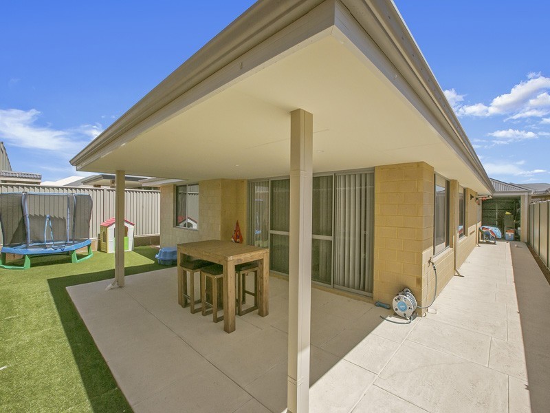 36 Litchfield Circle, Wandi WA 6167