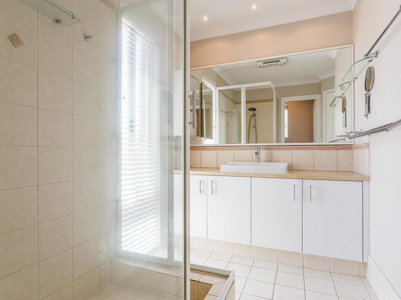 210 Glen Iris Drive, Jandakot WA 6164