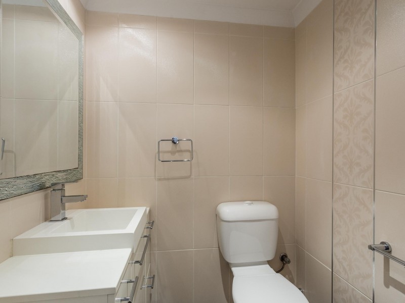 210 Glen Iris Drive, Jandakot WA 6164