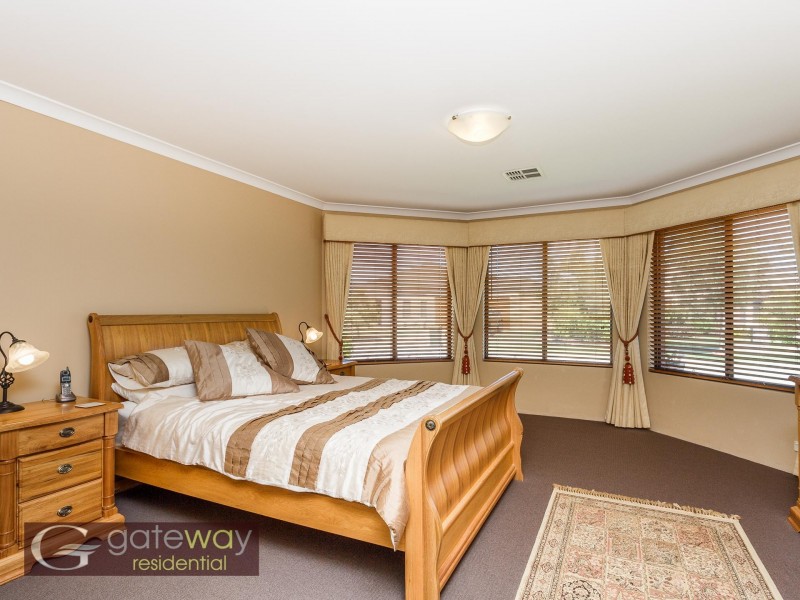 1 Hunter Way, Hammond Park WA 6164
