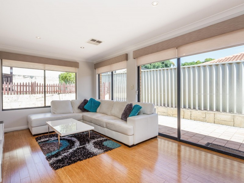 16 Suntree Mews, Beeliar WA 6164