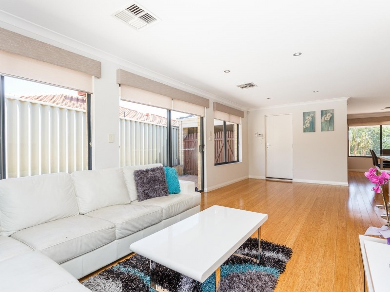 16 Suntree Mews, Beeliar WA 6164