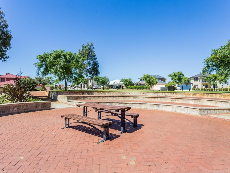 16 Suntree Mews, Beeliar WA 6164