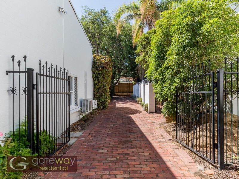 66 George Street, East Fremantle WA 6158