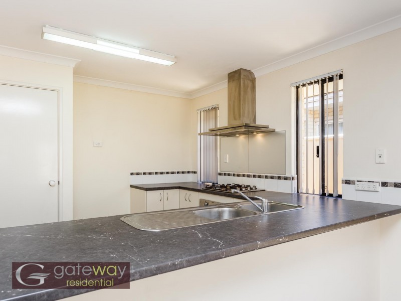 7 Willis Terrace, Hammond Park WA 6164