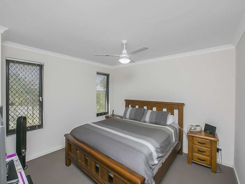 18 Midgegooroo Street, Ellenbrook WA 6069