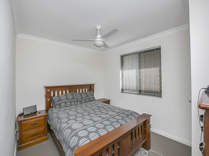 18 Midgegooroo Street, Ellenbrook WA 6069