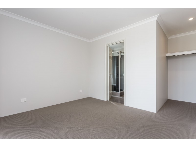 6 Burrowa Approach, Wandi WA 6167