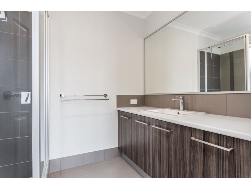 6 Burrowa Approach, Wandi WA 6167