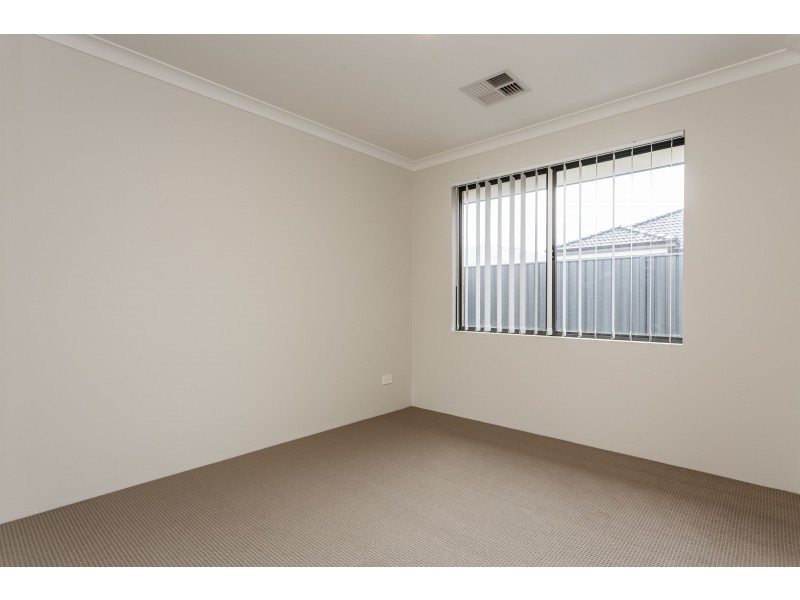 6 Burrowa Approach, Wandi WA 6167