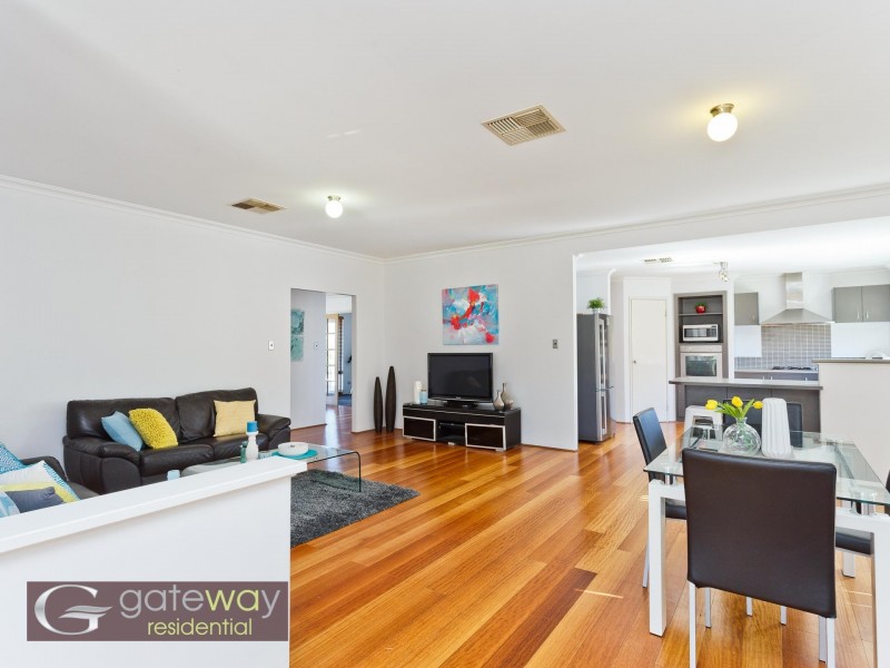 20 Jouissance Bend, Atwell WA 6164