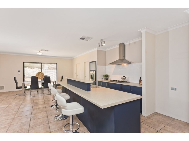 193 Gaebler Road, Aubin Grove WA 6164