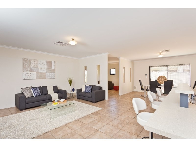 193 Gaebler Road, Aubin Grove WA 6164