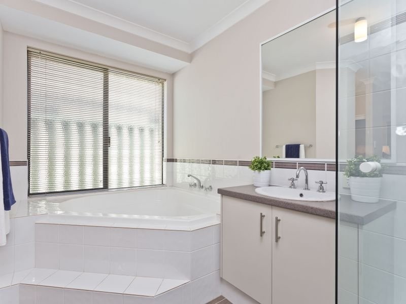 193 Gaebler Road, Aubin Grove WA 6164