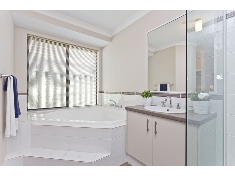 193 Gaebler Road, Aubin Grove WA 6164