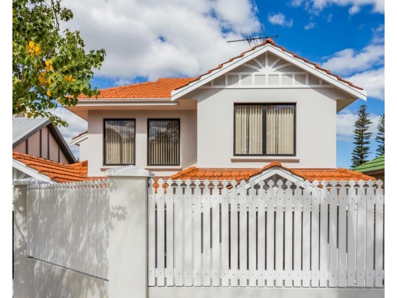 9 Albion Street, Cottesloe WA 6011