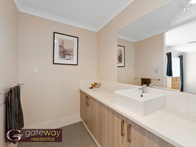 2 Firebrace Elbow, Canning Vale WA 6155