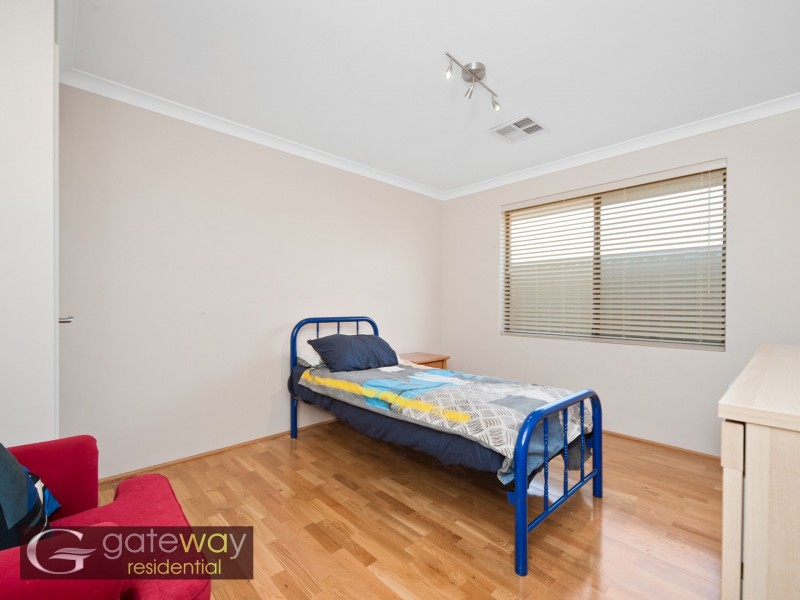 2 Firebrace Elbow, Canning Vale WA 6155